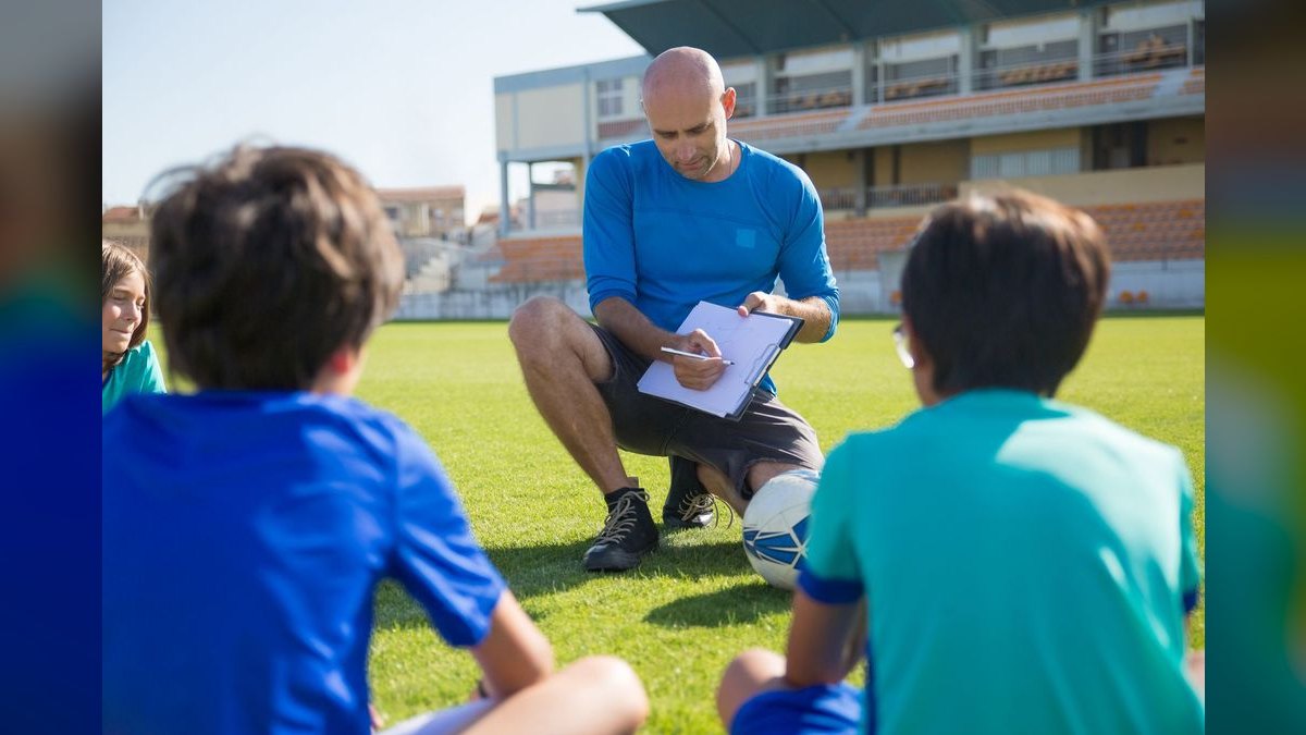 How do you coach reps you never see in person — figure 6