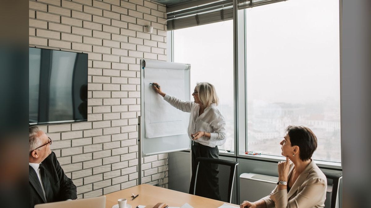 How do you coach a rep over video without losing connection — figure 2