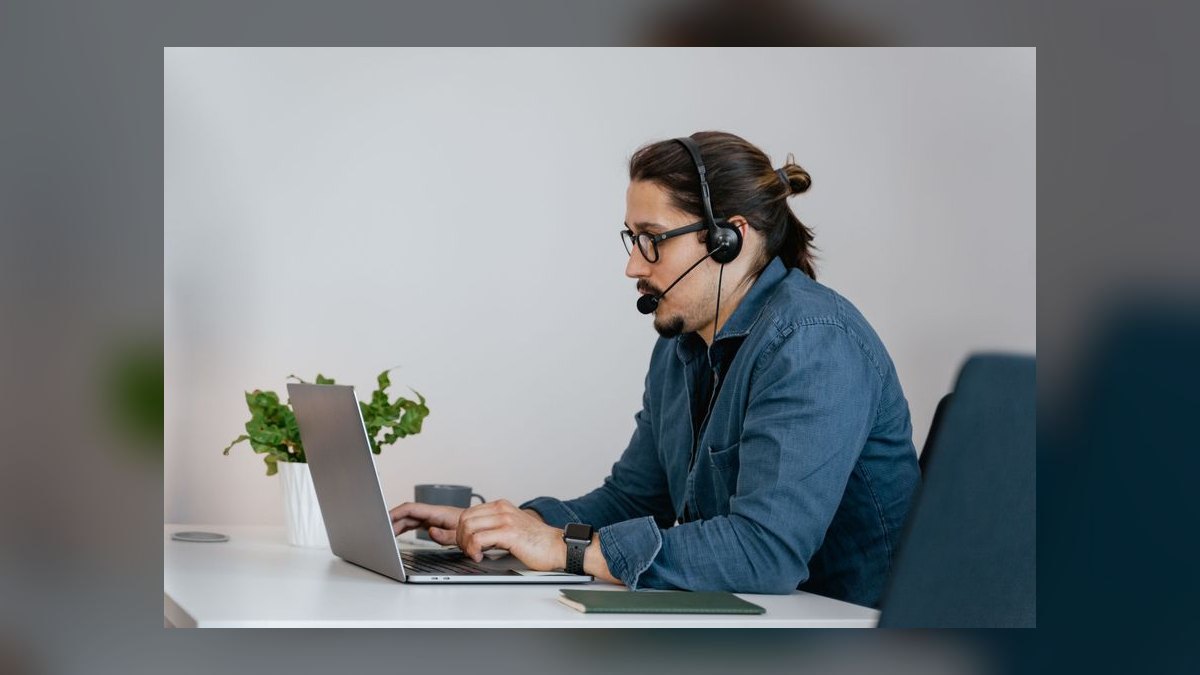 How do you keep remote reps accountable without micromanaging — figure 4