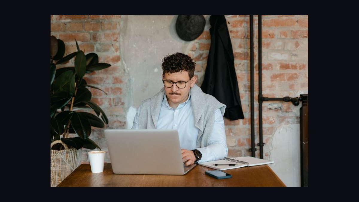 How do you spot a struggling remote rep before it's too late — figure 10