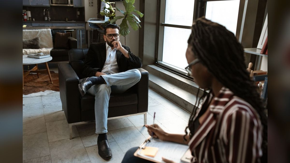 Top 10 1:1 Coaching Questions for New Hires — figure 1