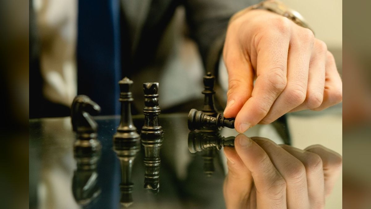 Top 10 Pipeline Coaching Moves for Enterprise Sellers — figure 4