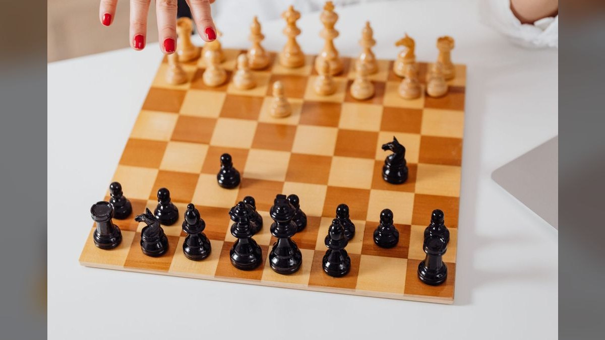 Top 10 Pipeline Coaching Moves for Mid-Market Reps — figure 6