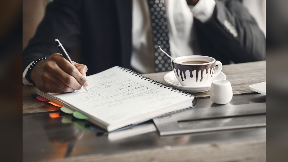 Top 10 Deal Coaching Agendas for First-Line Managers — figure 2