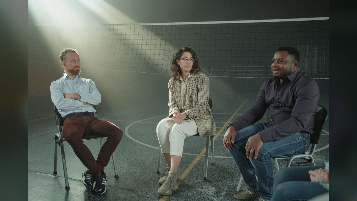 Top 10 MEDDIC Coaching Prompts for Ramping Reps — figure 1