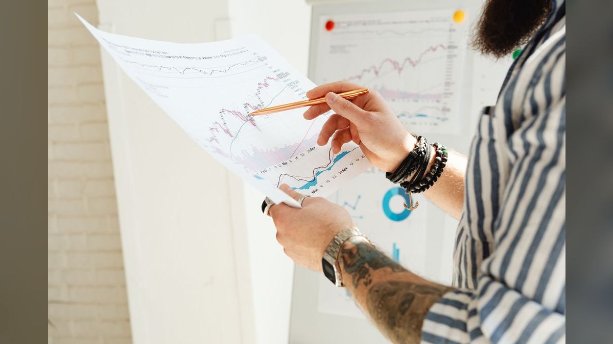 Top 10 Forecast Coaching Habits for Mid-Market Reps — figure 1