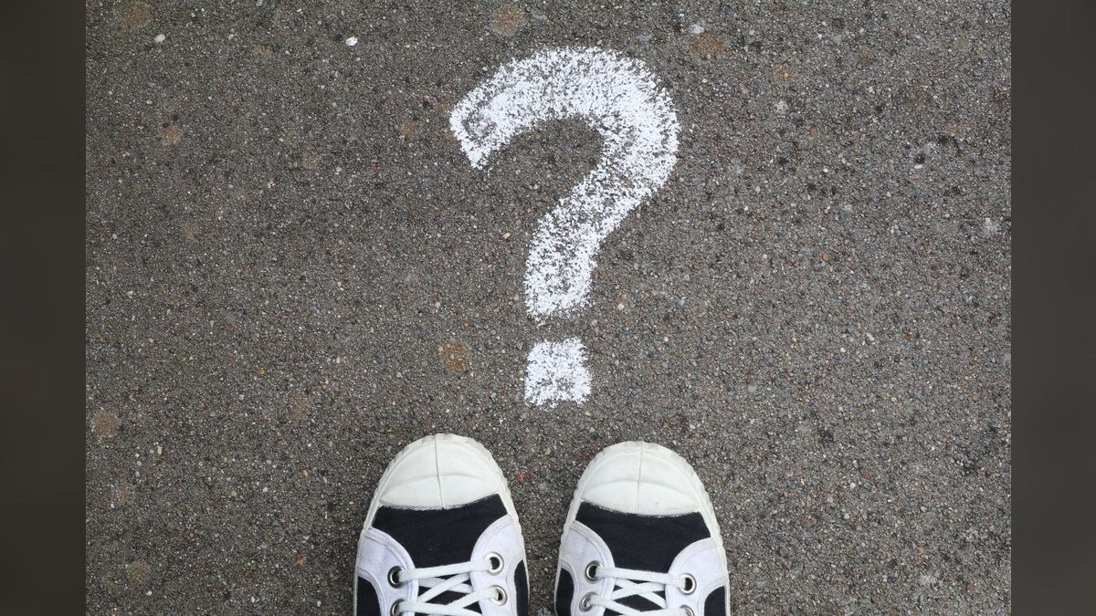 What question should I ask a struggling rep to assess their prospecting efficiency versus effort — figure 5