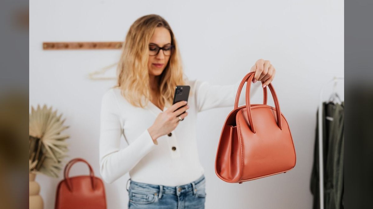 How do you coach a rep to use social selling more effectively in 2027 — figure 1