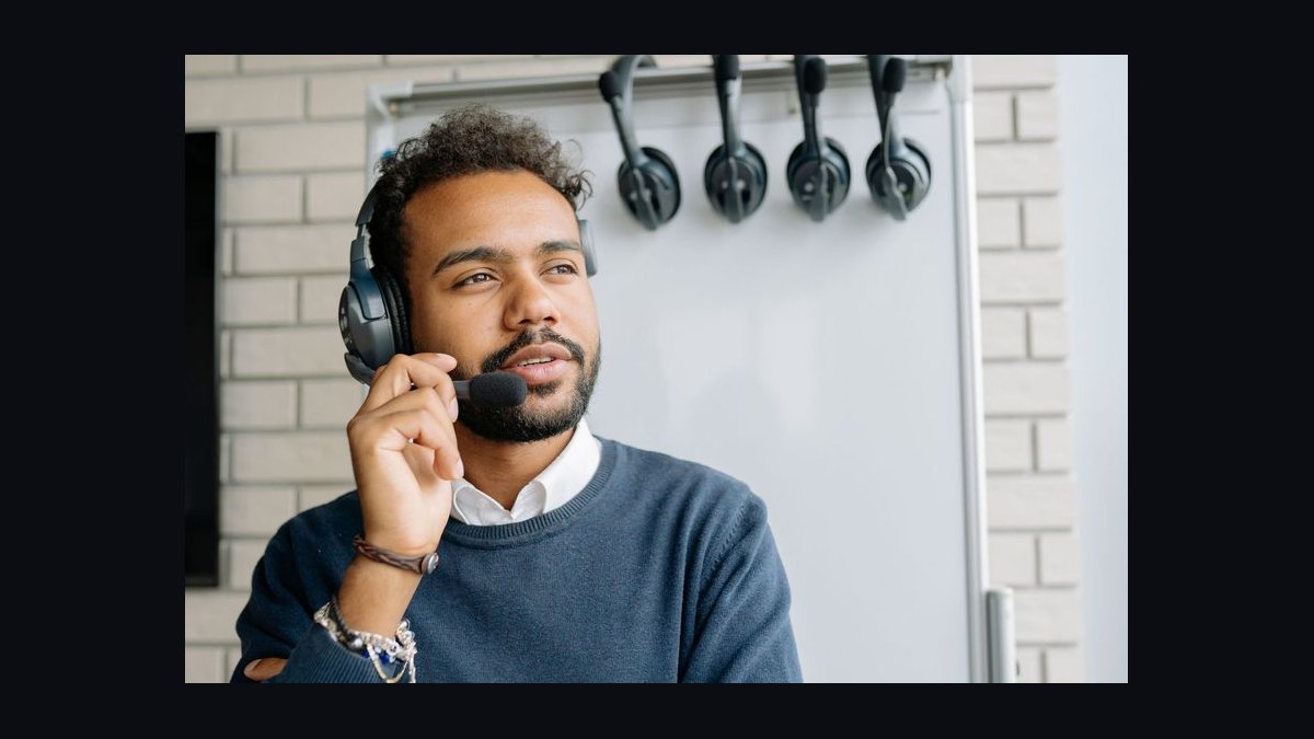 How do you coach a rep to balance discovery depth with call time limits in 2027 — figure 8