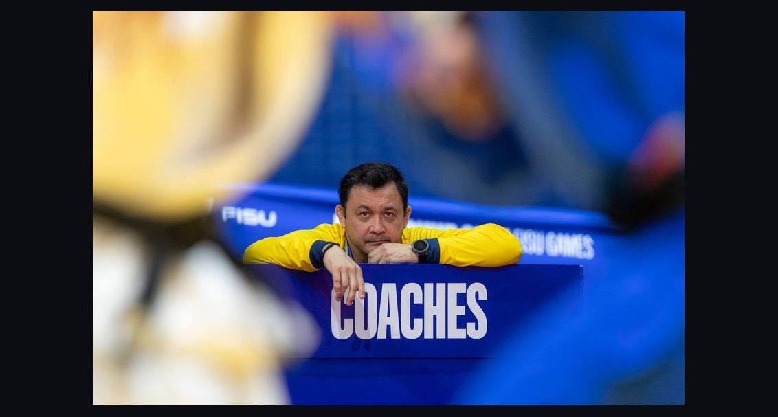 How do you coach a rep to balance discovery depth with call time limits in 2027