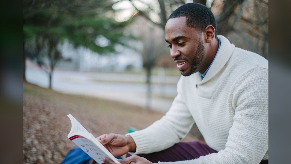 How do you coach a rep who struggles to read buyer sentiment during video calls