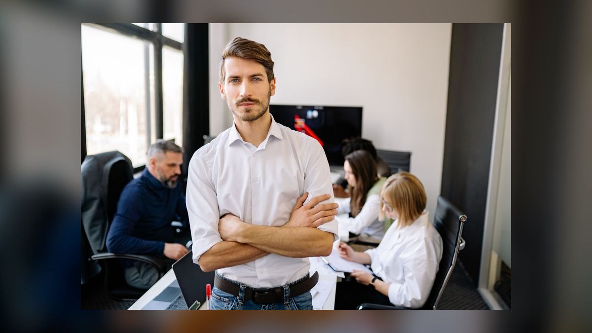 How do you coach a rep to log every call in the CRM without it feeling like busywork in 2027 — figure 5