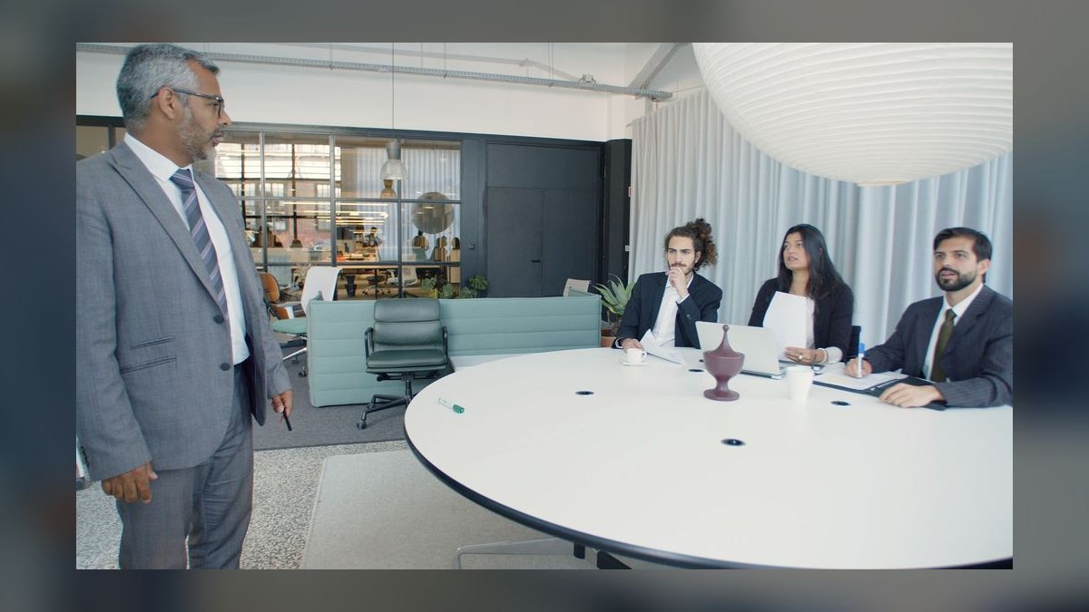How do you coach a rep to log activities in the CRM without skipping steps in 2027 — figure 4