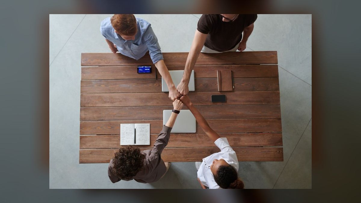 How do you coach a sales leader in Security & Fire Systems in 2027 — figure 8
