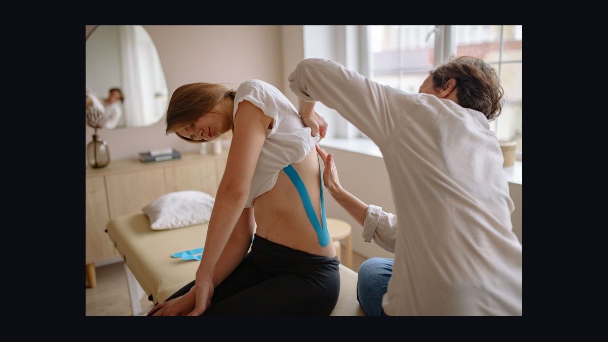 How do you coach a sales leader in Physical Therapy & Chiropractic in 2027 — figure 10