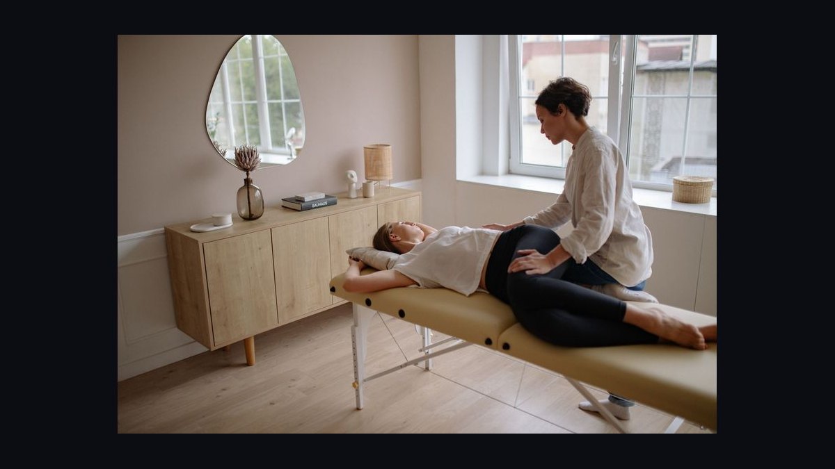 How do you coach a sales leader in Physical Therapy & Chiropractic in 2027 — figure 3