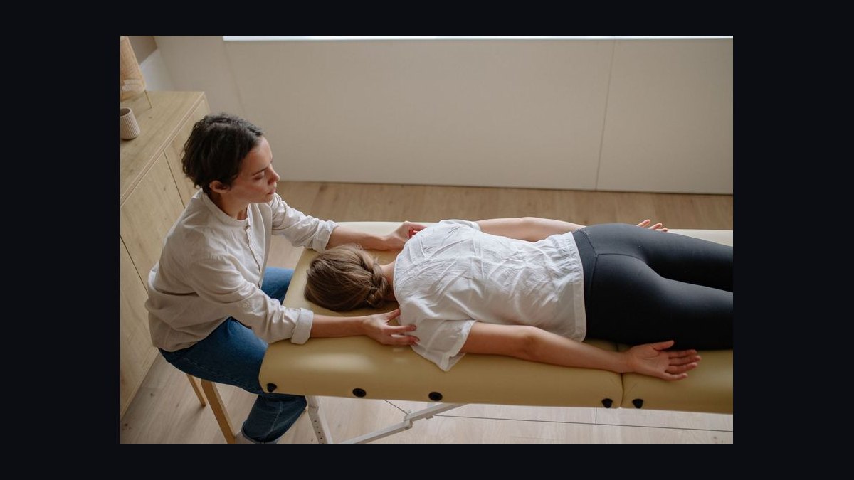 How do you coach a sales leader in Physical Therapy & Chiropractic in 2027?