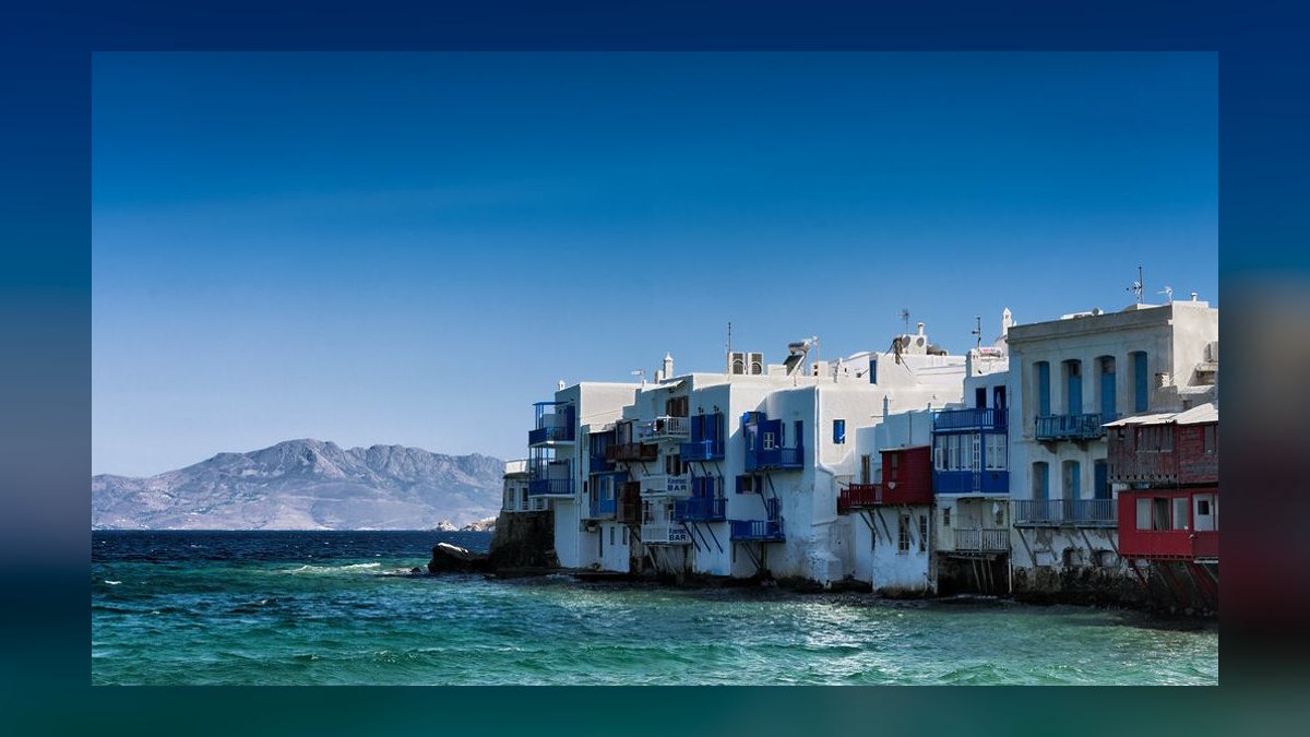 The 10 Best Beach Clubs in Mykonos for 2027 — figure 2