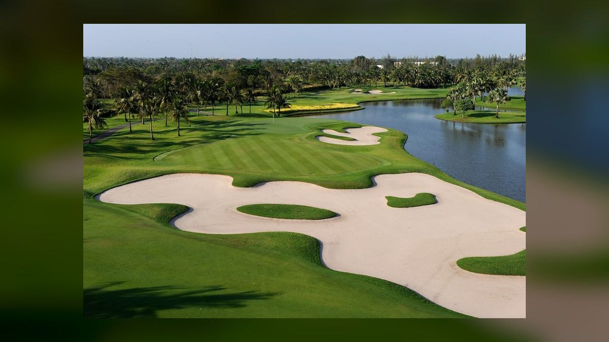 What is the average cost of a prestigious country club membership in Texas in 2027 — figure 3