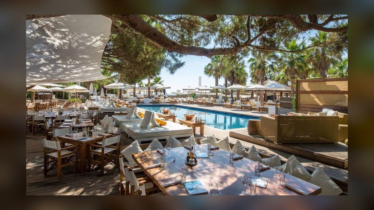The 10 Best Beach Clubs for Every Budget in 2027 — figure 5