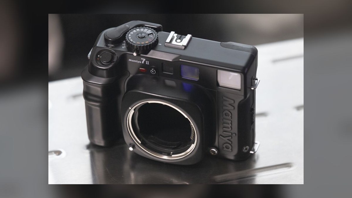 The 10 Best Vintage Cameras to Collect in 2027 — figure 10