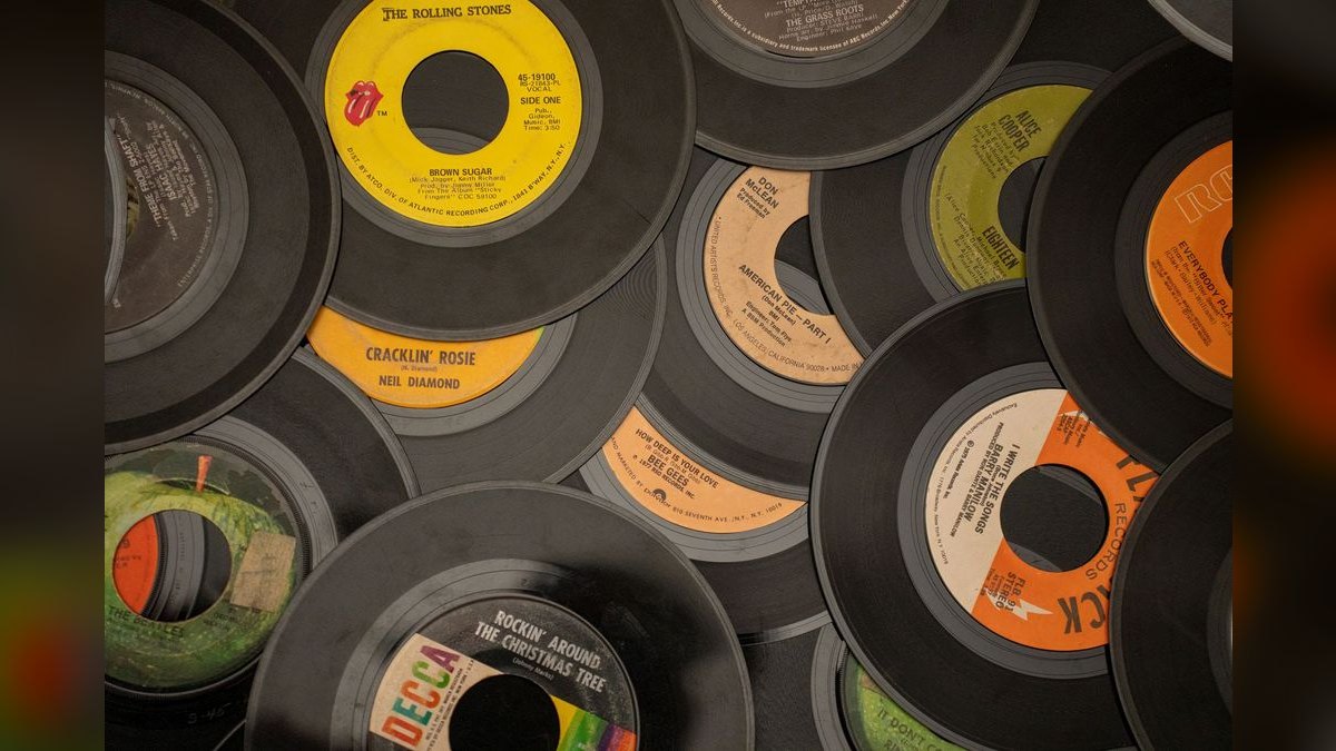The 10 Best Vinyl Records from the 1960s — figure 1