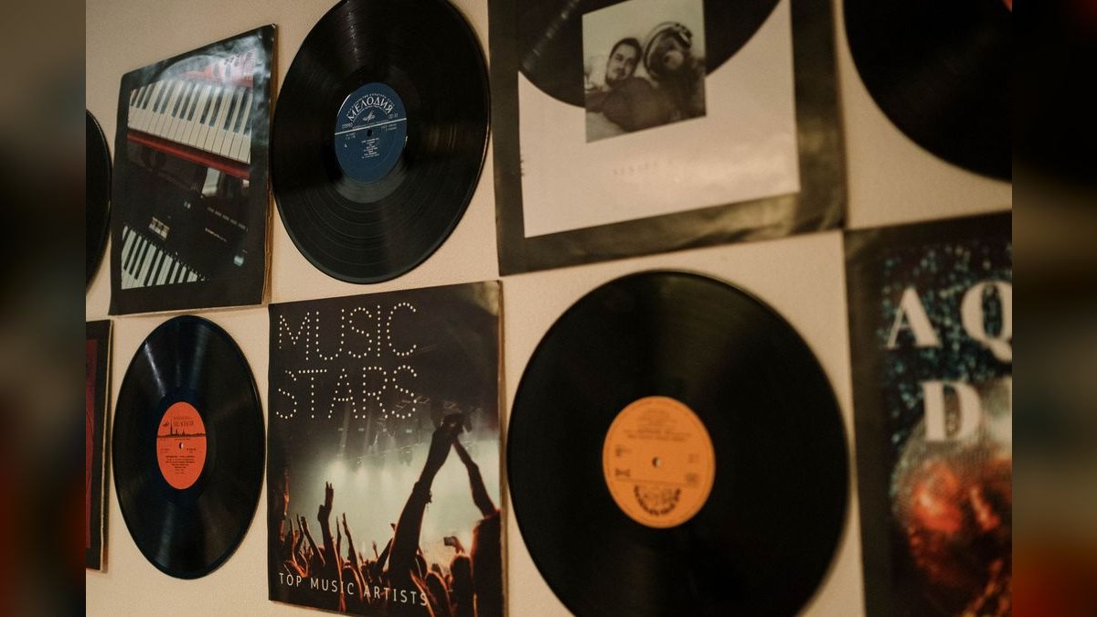 The 10 Best Vinyl Records from the 2000s to Collect in 2027 — figure 4