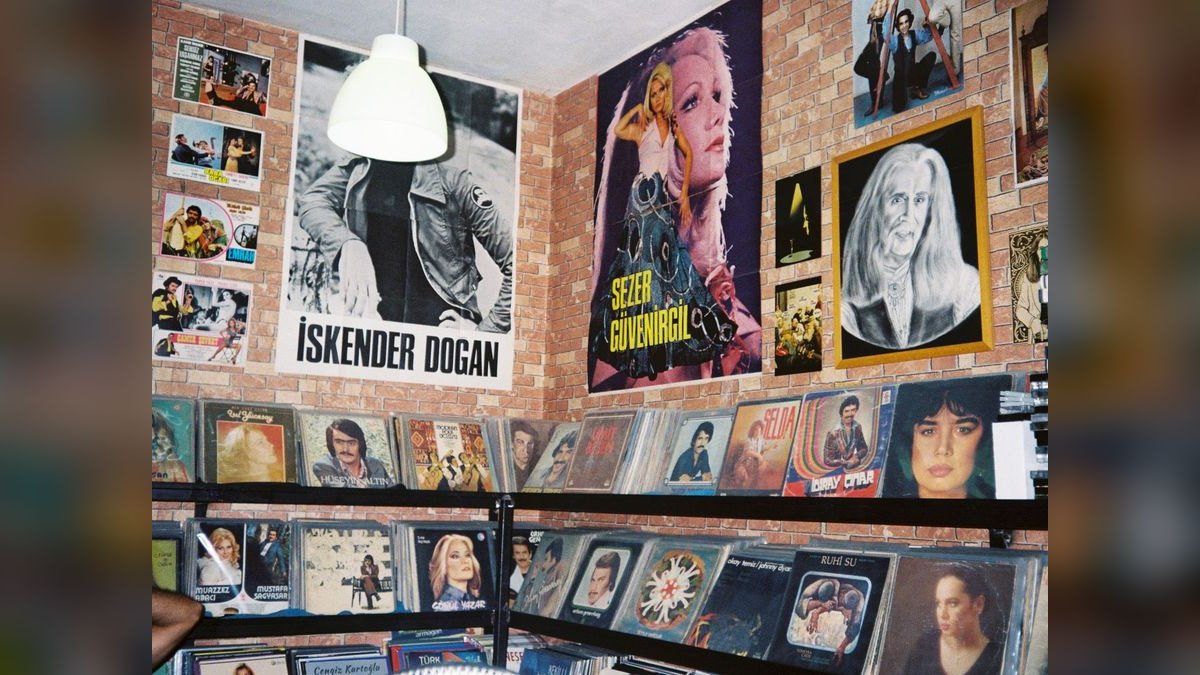 The 10 Best Vintage Concert Posters to Collect in 2027 — figure 3