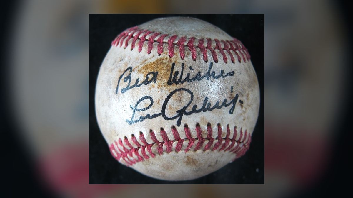 The 10 Best Vintage Autographed Memorabilia to Collect in 2027 — figure 3