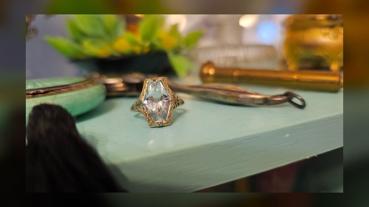 The 10 Best Antique Jewelry Pieces to Collect in 2027