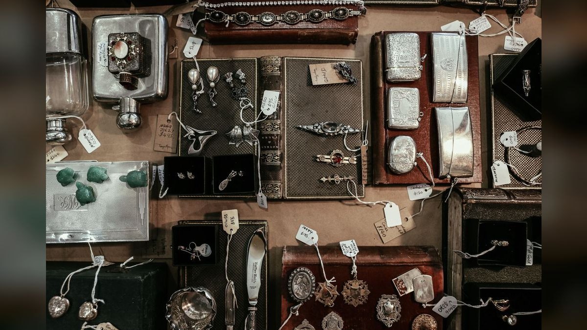 The 10 Best Antique Jewelry Pieces to Collect in 2027
