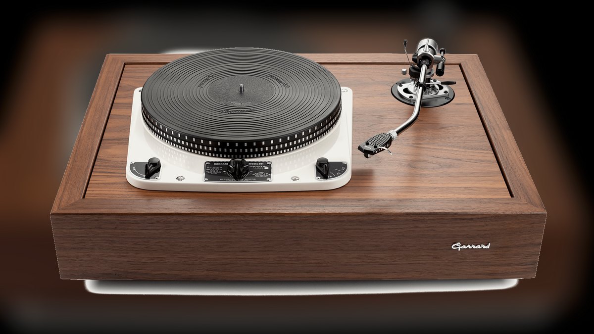 The 10 Best Vintage Vinyl Record Players to Collect in 2027 — figure 3