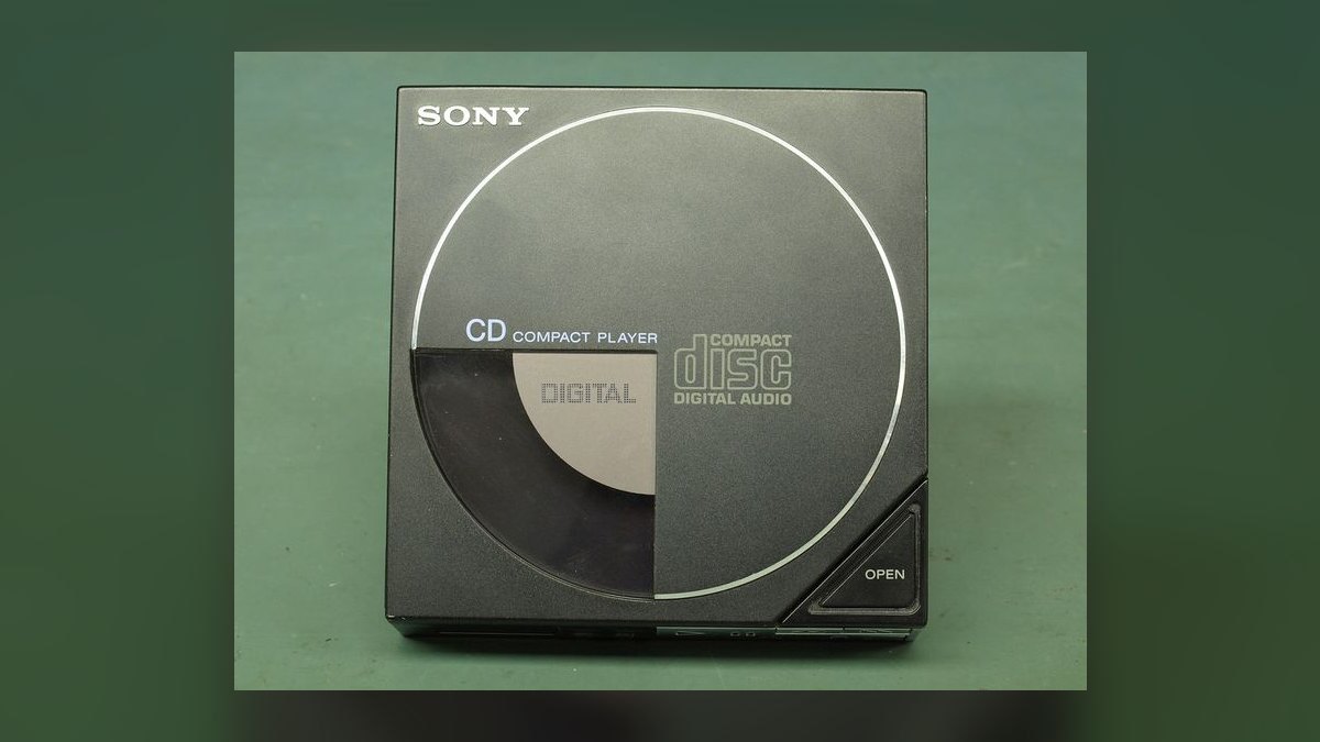 The 10 Best Vintage Vinyl Record Players to Collect in 2027 — figure 5