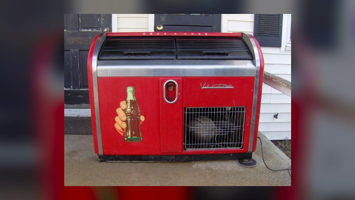 The 10 Best Vintage Soda Memorabilia to Collect in 2027 — figure 3