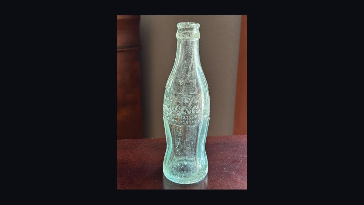 The 10 Best Vintage Soda Memorabilia to Collect in 2027 — figure 4