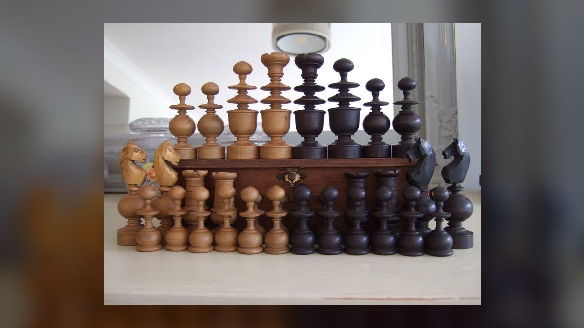 The 10 Best Antique Chess Sets to Collect in 2027 — figure 6