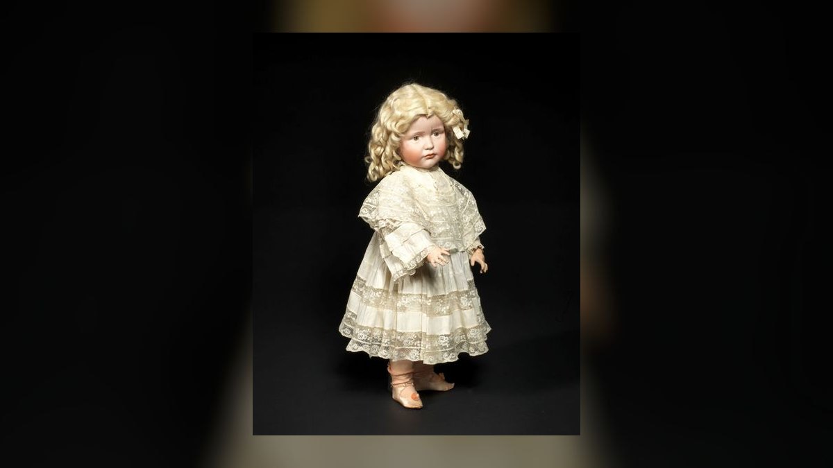 The 10 Best Antique Hand-Painted Porcelain Dolls to Collect in 2027 — figure 5