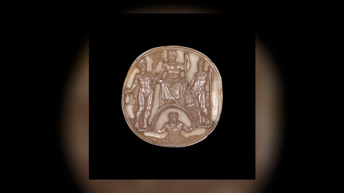 The 10 Best Antique Cameo Jewelry to Collect in 2027 — figure 3