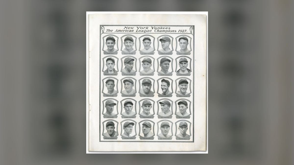 The 10 Best Vintage World Series Programs to Collect in 2027 — figure 4