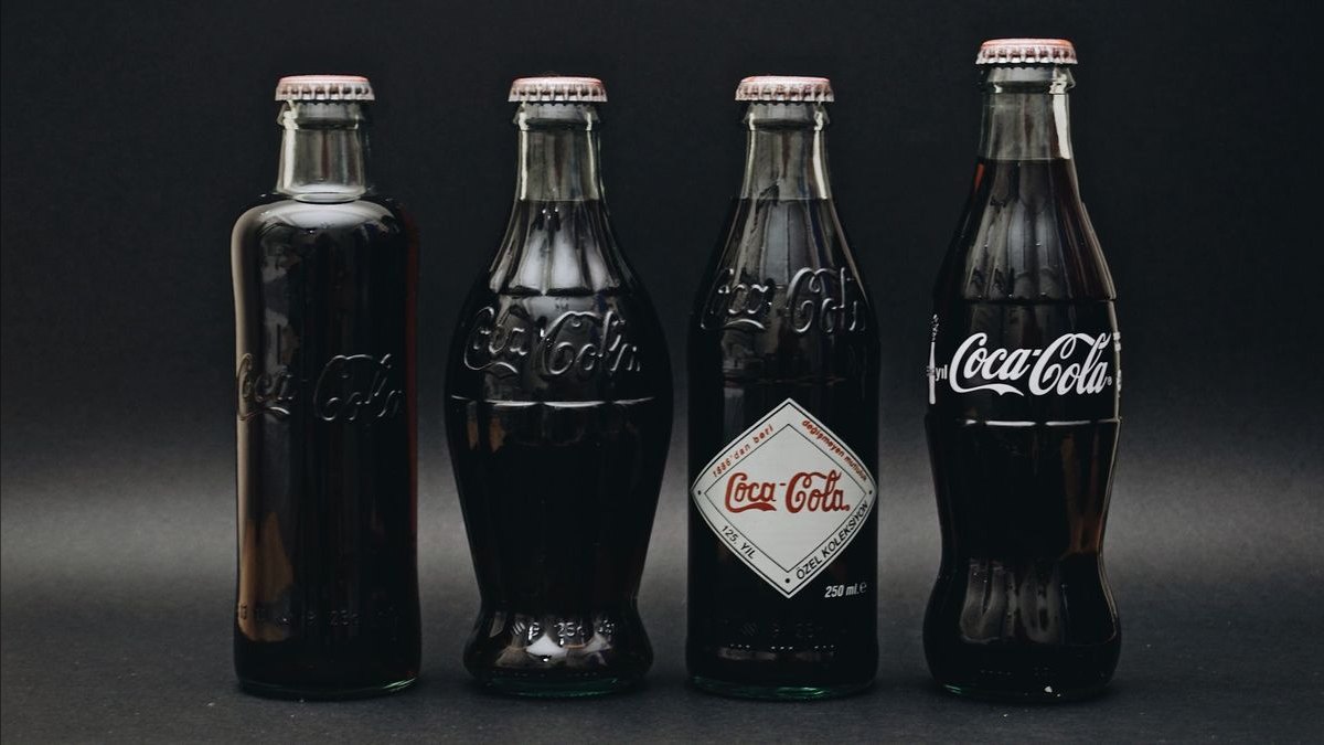 The 10 Best Vintage Coca-Cola Advertising Signs to Collect in 2027 — figure 3