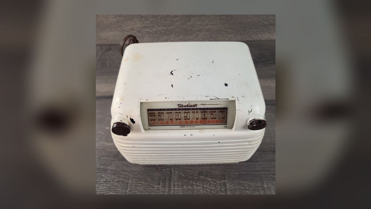 The 10 Best Vintage Bakelite Radios to Collect in 2027 — figure 8
