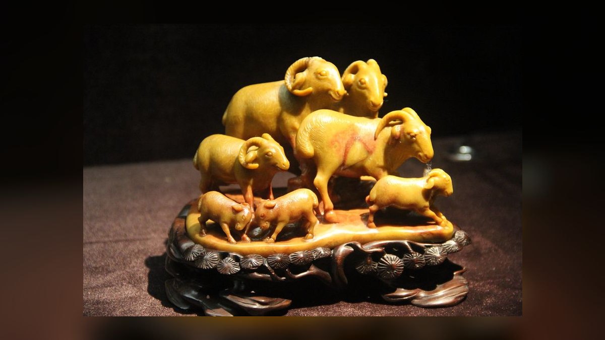 The 10 Best Antique Japanese Netsuke Carvings to Collect in 2027 — figure 4