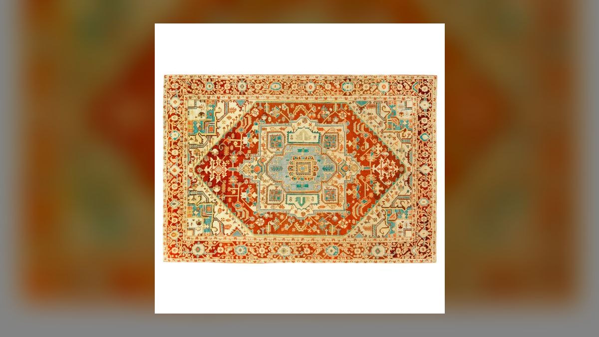 The 10 Best Antique Persian Rugs to Collect in 2027 — figure 1