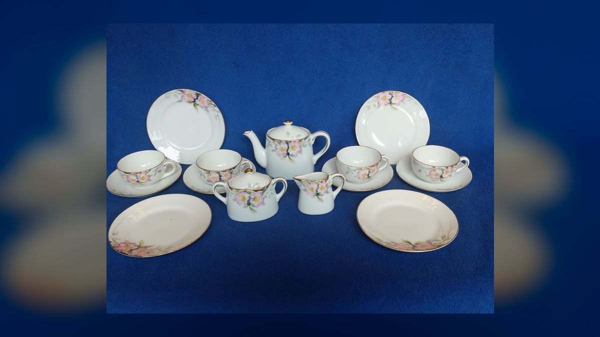 The 10 Best Vintage Hand-Painted Tea Sets to Collect in 2027 — figure 9