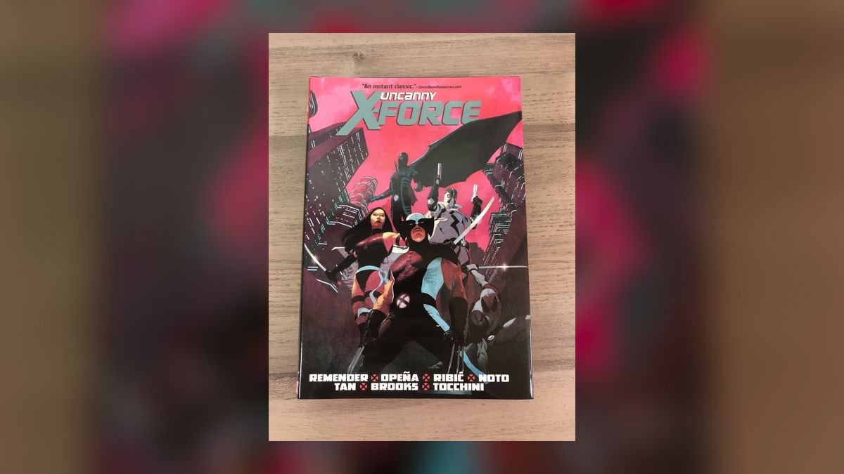 Top 10 Comic Books 2011 — figure 5