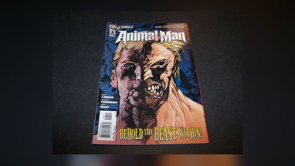 Top 10 Comic Books 2011 — figure 8