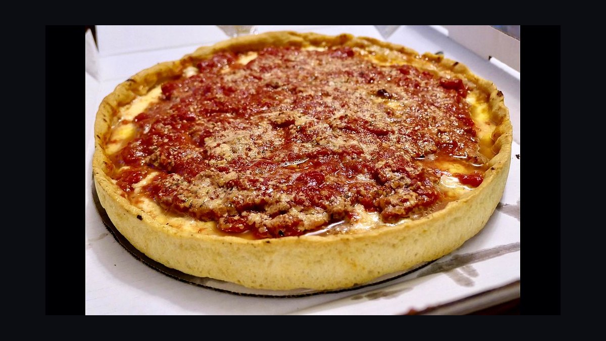 Top 10 Deep Dish Pizza Spots in Chicago in 2027