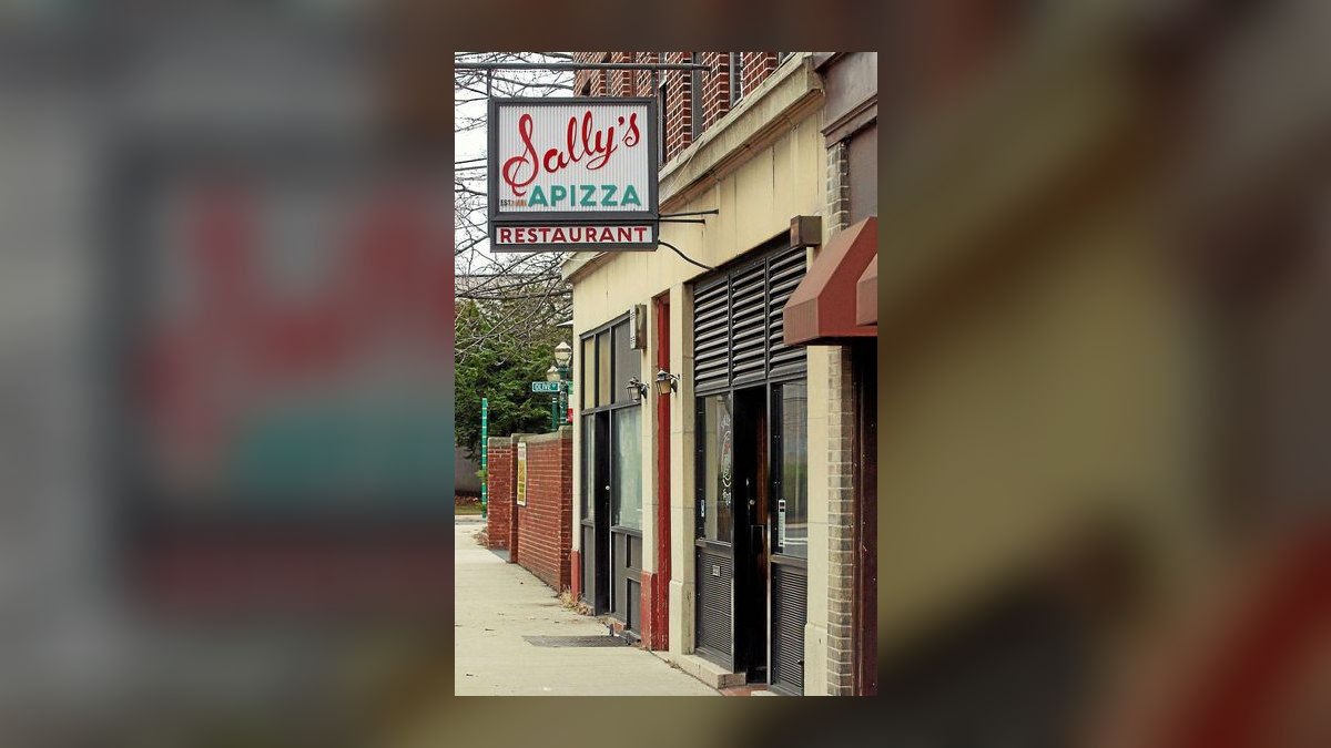 Top 10 Places to Dine in New Haven for Clam Pizza in 2027 — figure 1