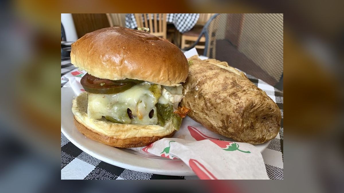 Top 10 Places to Dine in Santa Fe for Green Chile Cheeseburgers in 2027 — figure 3
