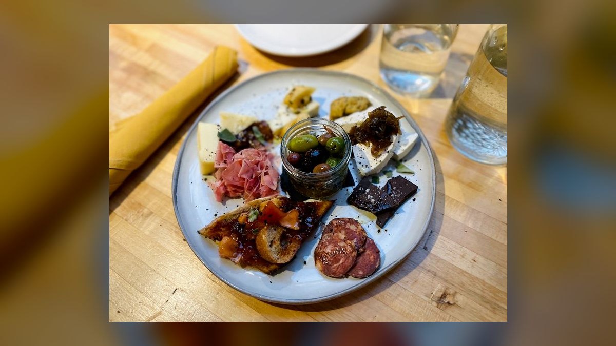 Top 10 Places to Dine in Los Angeles, California in 2027 — figure 1